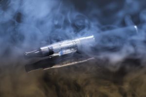 E-cigarette vape device with vapor cloud