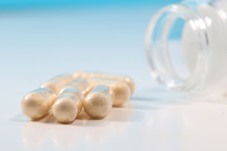 An image of capsules containing probiotics.